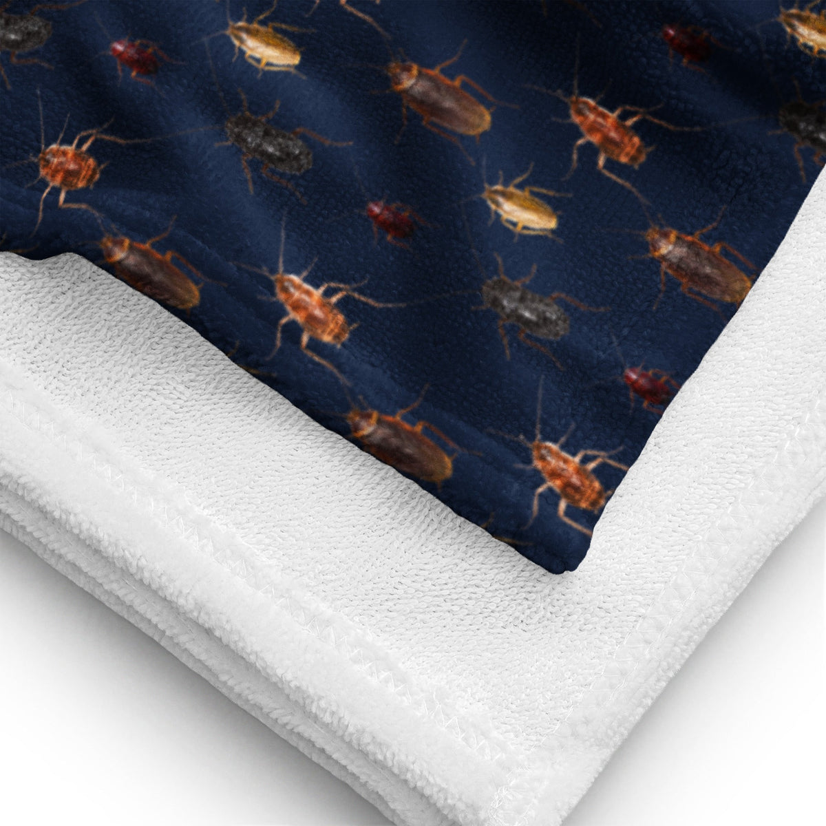 Cockroach Towel - ninanush